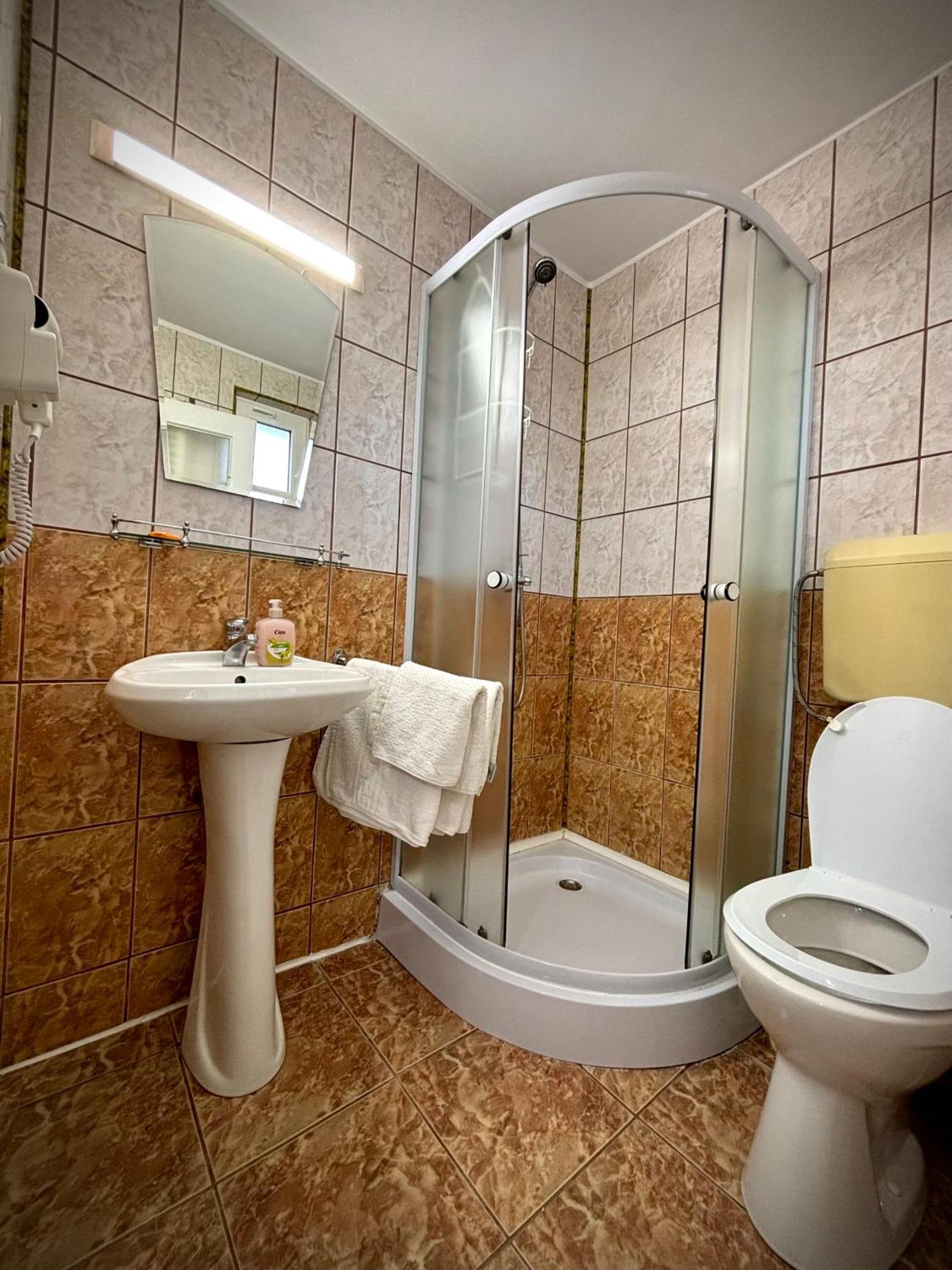 Pensiunea Casa-Stefanel Sadova  Esterno foto