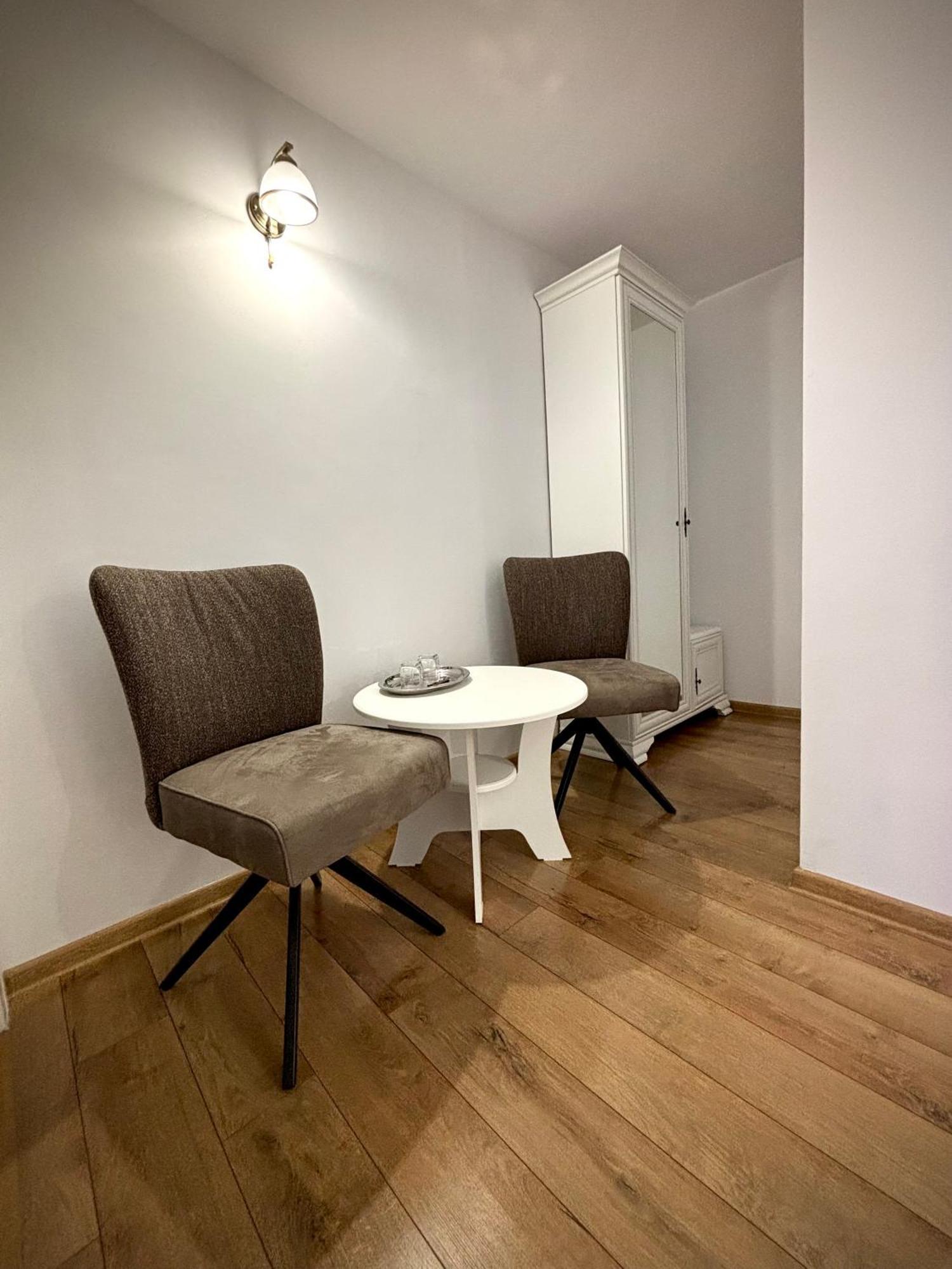 Pensiunea Casa-Stefanel Sadova  Esterno foto